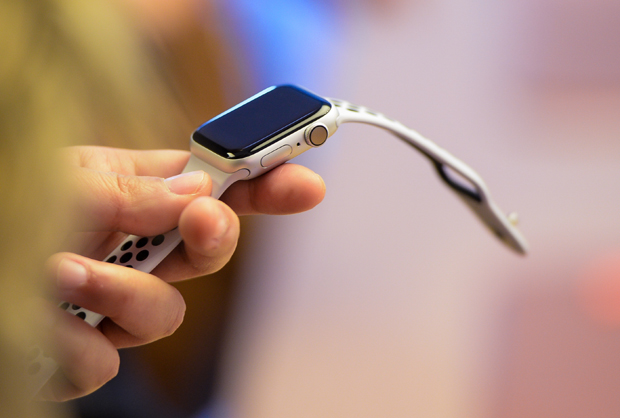 Тамо нема снега! Водио је временску прогнозу, а онда је Еплова асистенткиња покушала да га убеди да лаже гледаоце